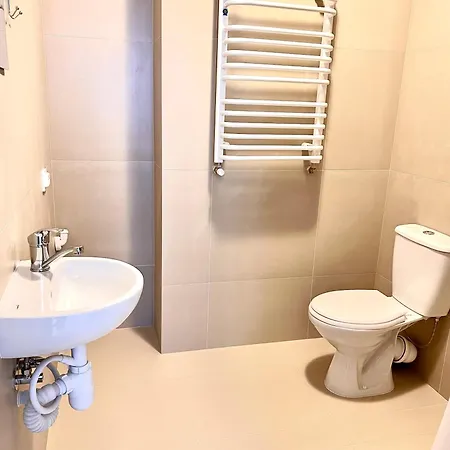 Osapart In A Complex Semycvit 8 Lejlighed *